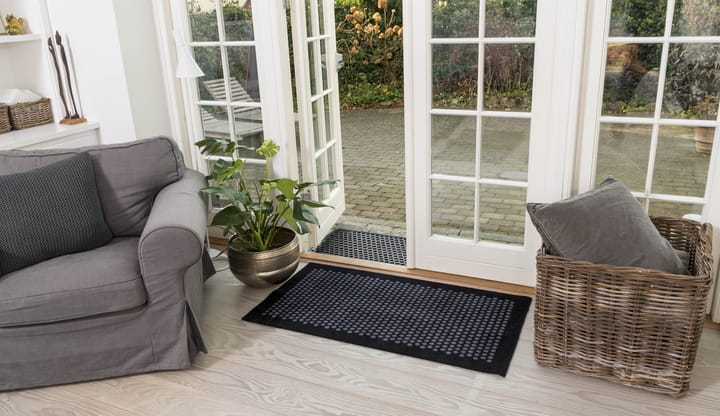 Alfombra Dot, Black, 67x120 cm tica copenhagen