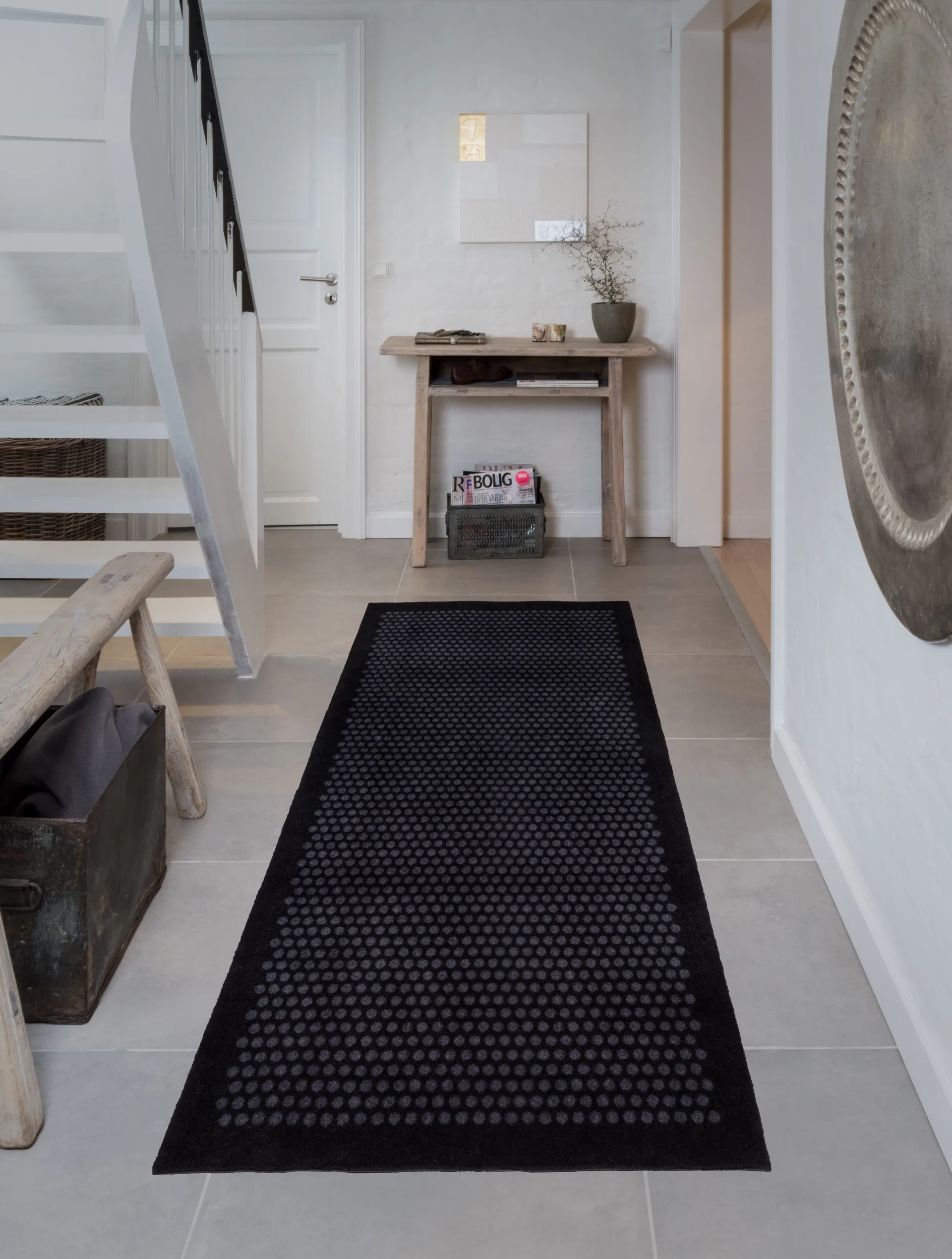 Alfombra Dot, Black, 90x200 cm tica copenhagen