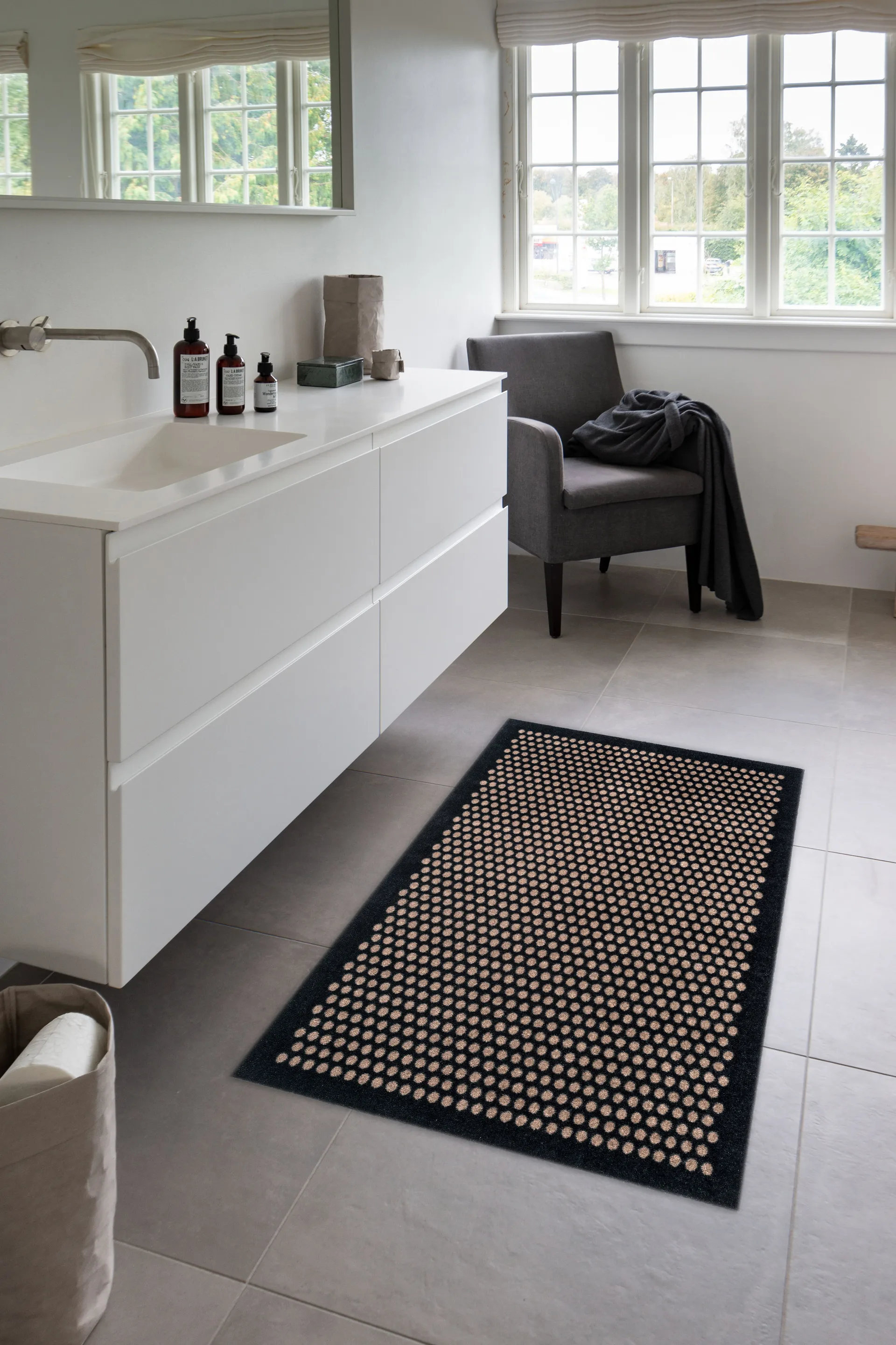 Alfombra Dot, Black-sand, 90x130 cm tica copenhagen