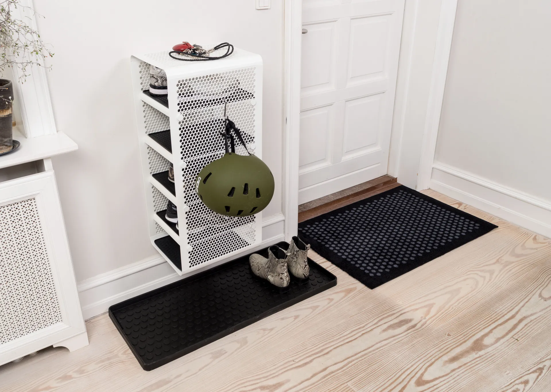 Zapatero de pared Tica large, White tica copenhagen