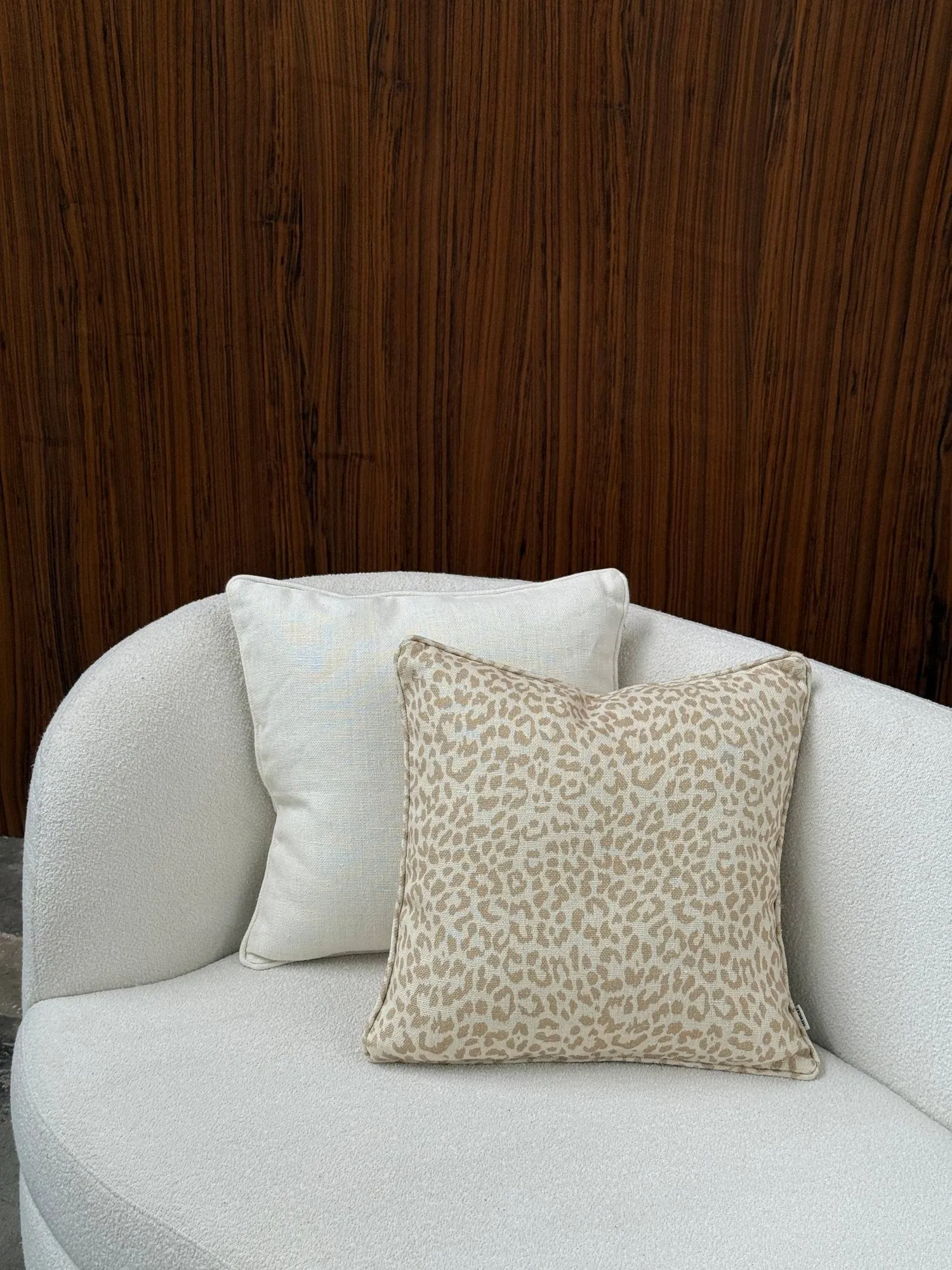 Cojín decorativo Norell, Leopard beige-off white, 50x50 cm Tinted