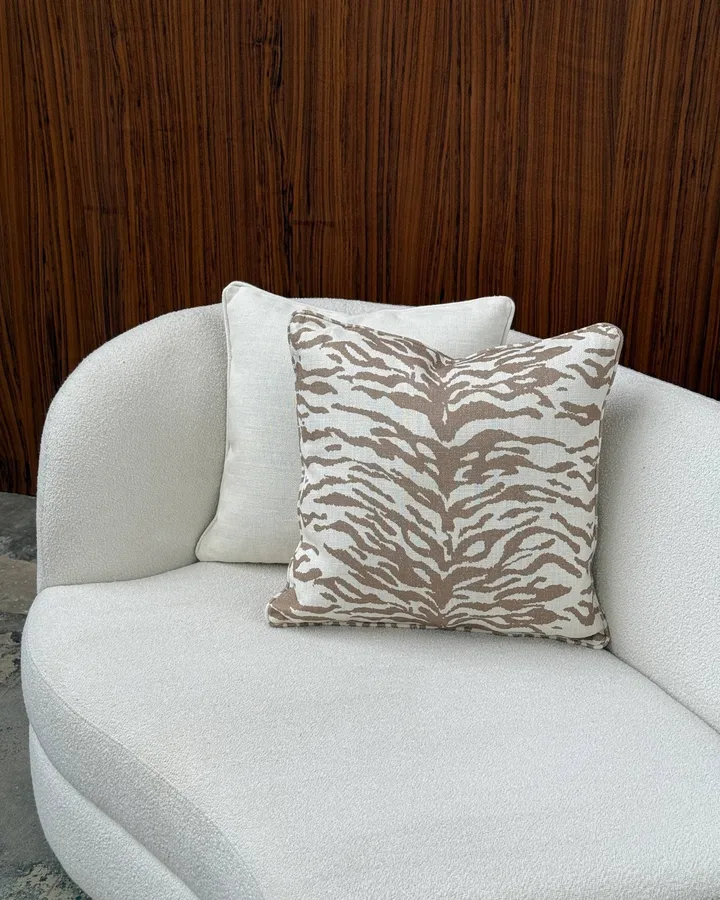 Cojín decorativo Norell - Tiger beige-off white, 50x50 cm - Tinted