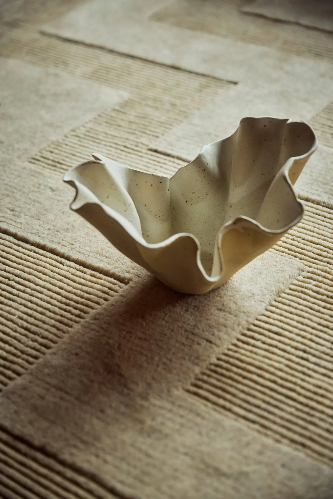 Escultura Amnell, Beige, 29x18 cm Tinted