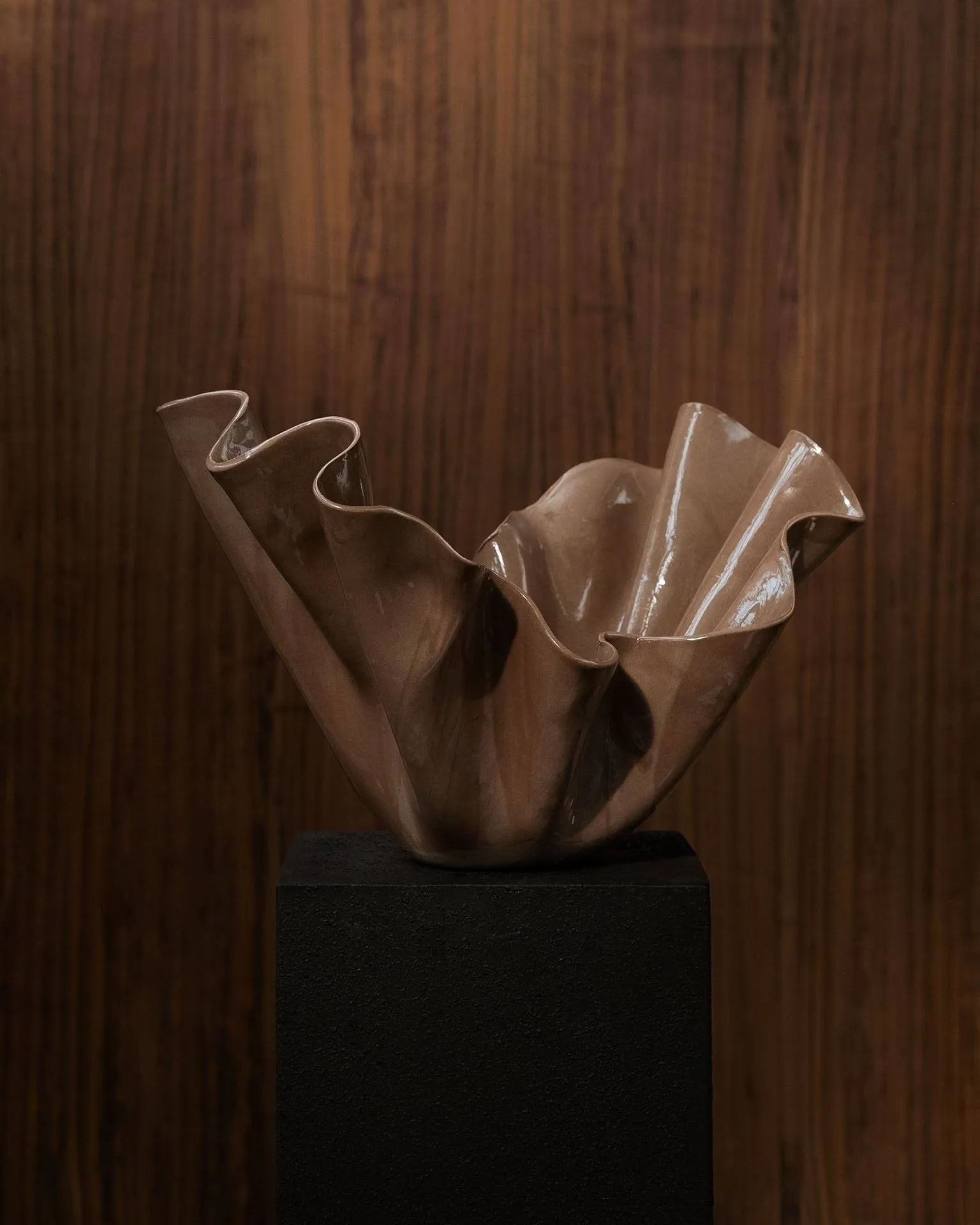 Escultura Amnell, Brown, 39x25 cm Tinted