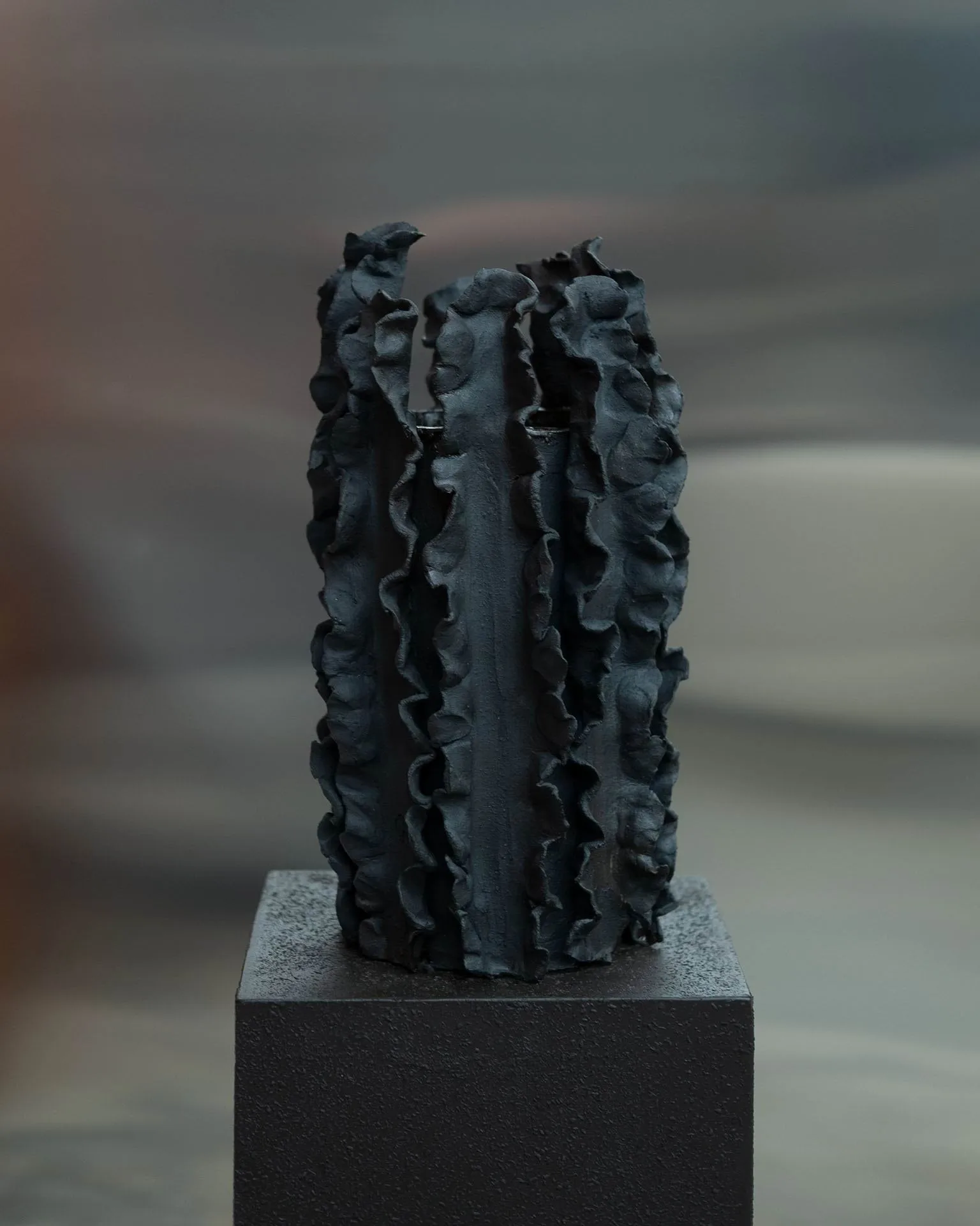 Jarrón Melera, Black, 33x16 cm Tinted