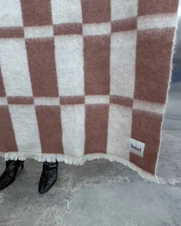 Manta de mohair Hallin - Off white-rust, 130x170 cm - Tinted