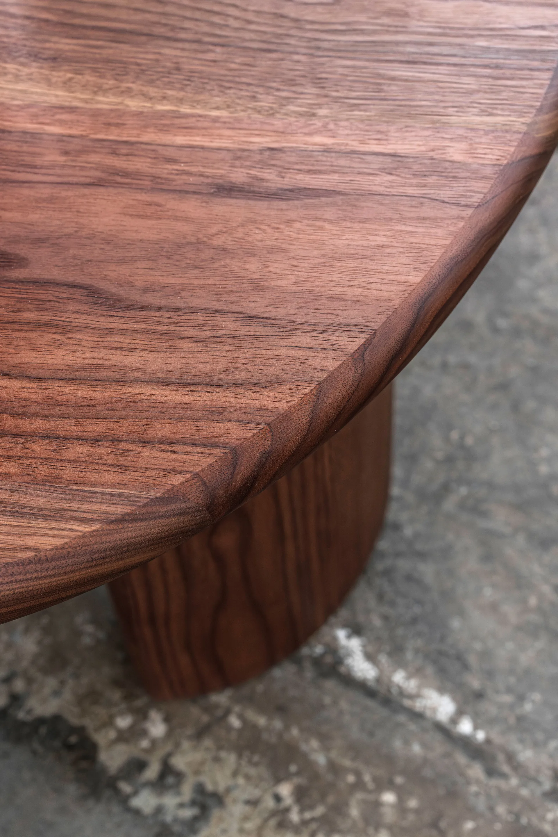 Mesa de centro Lowe, Nogal dark brown Tinted