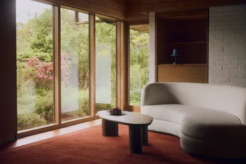 Sofá Delon - Bouclé off‑white - Tinted