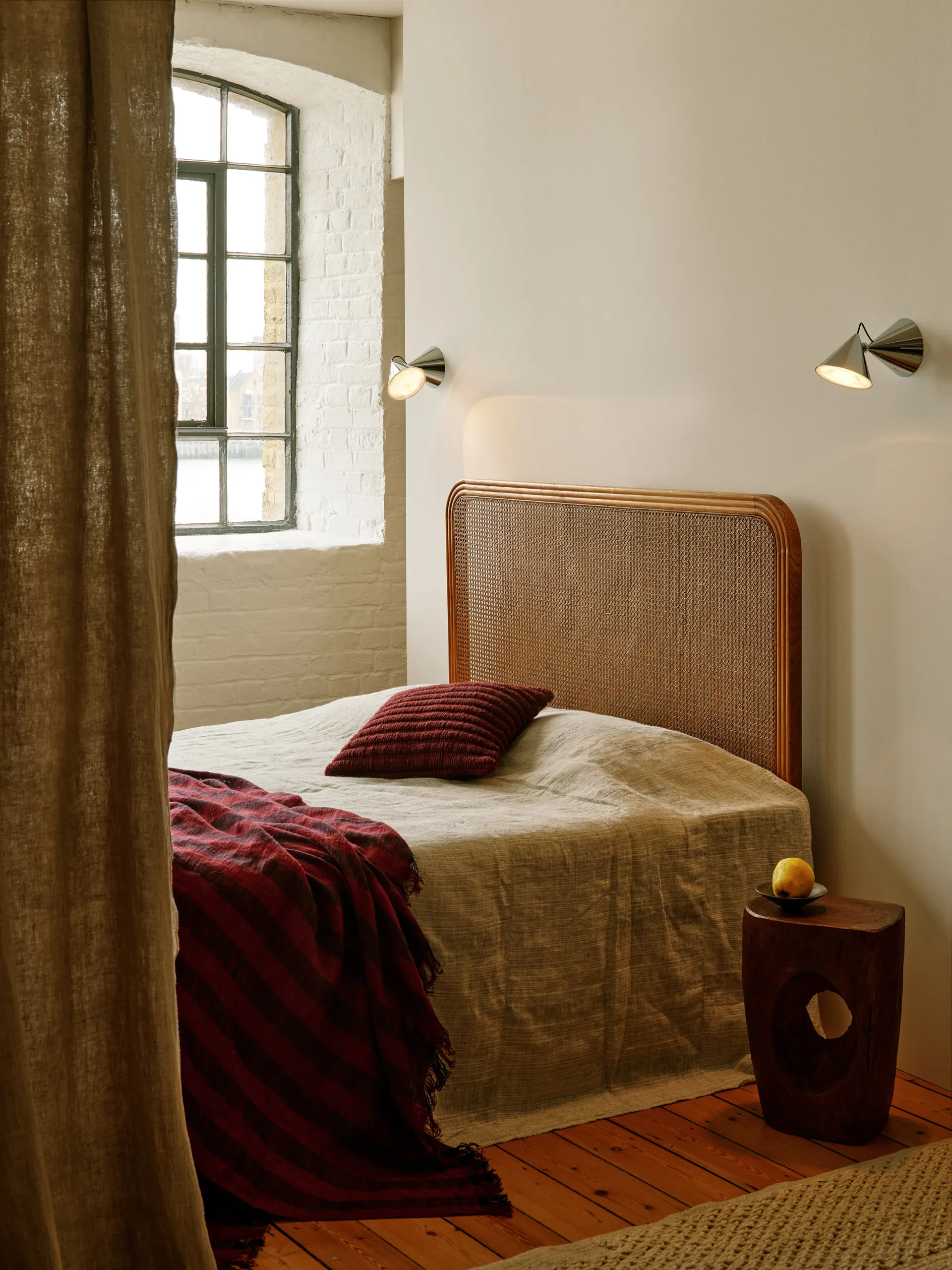 Aplique de pared Pose Surface, Plata Tom Dixon