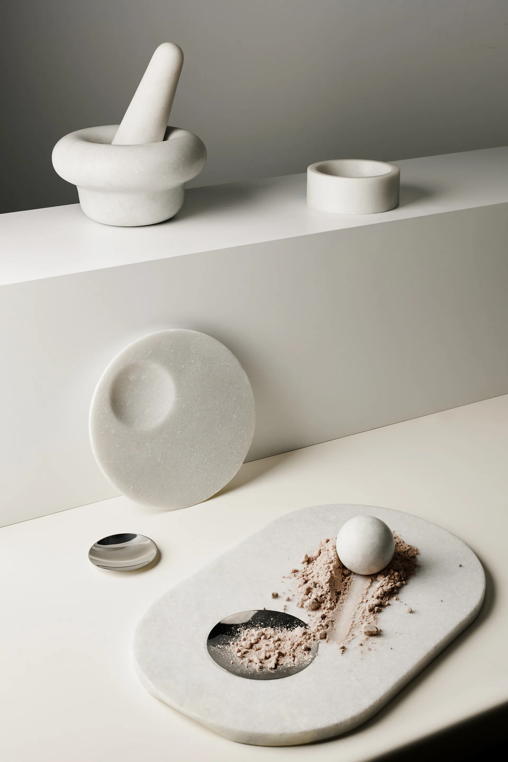 Bandeja para servir Stone Ø22 cm, Mármol blanco-plateado Tom Dixon