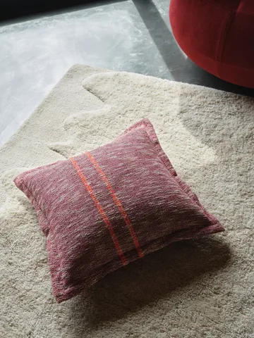 Cojín decorativo Track - Burgundy, 56×56 cm - Tom Dixon