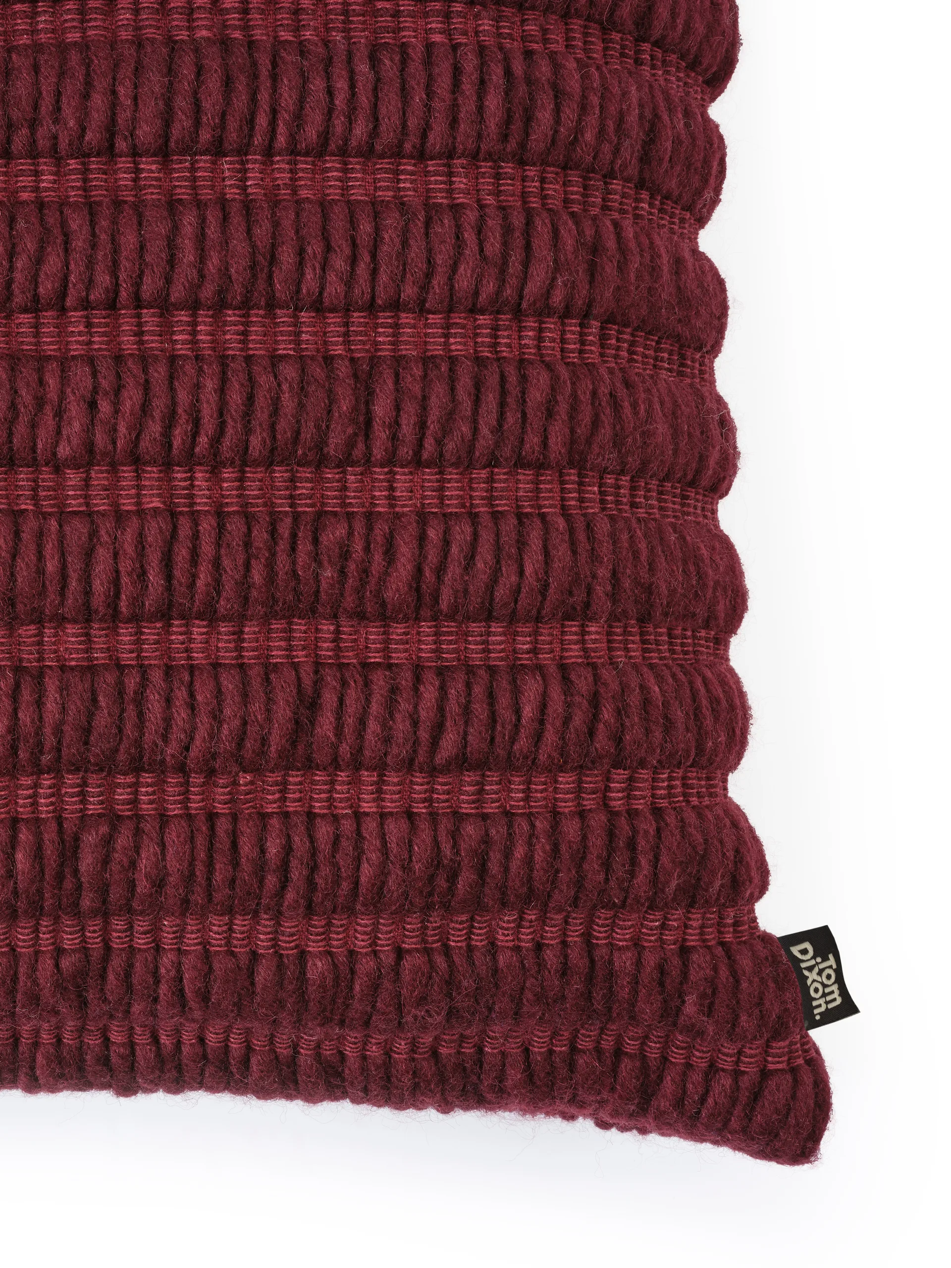 Cojín Ridge 45x45 cm, Burdeos Tom Dixon
