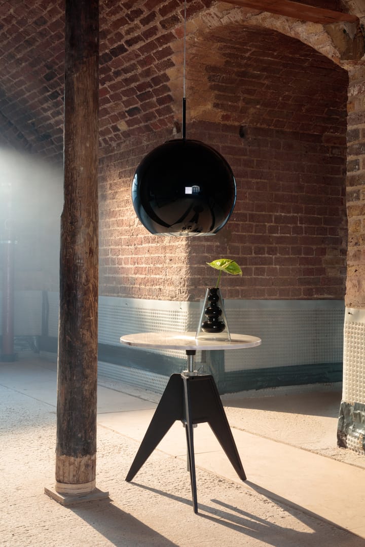 Jarrón Bump Cone, Black Tom Dixon