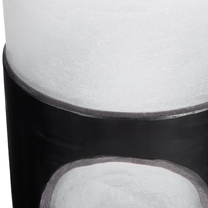 Jarrón Carved mediano - negro - Tom Dixon