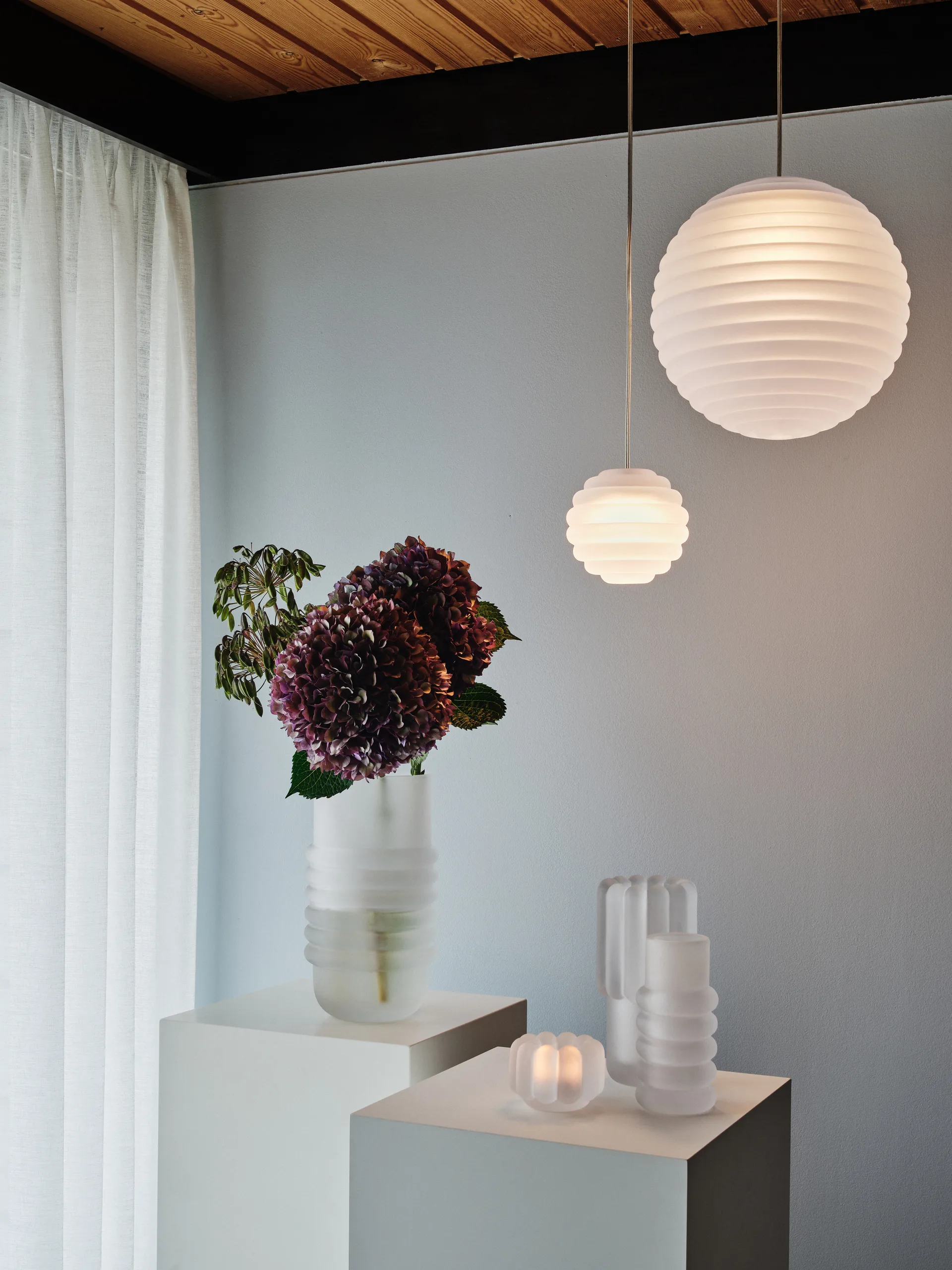 Lámpara colgante Press Sphere LED Ø30 cm, Esmerilado Tom Dixon