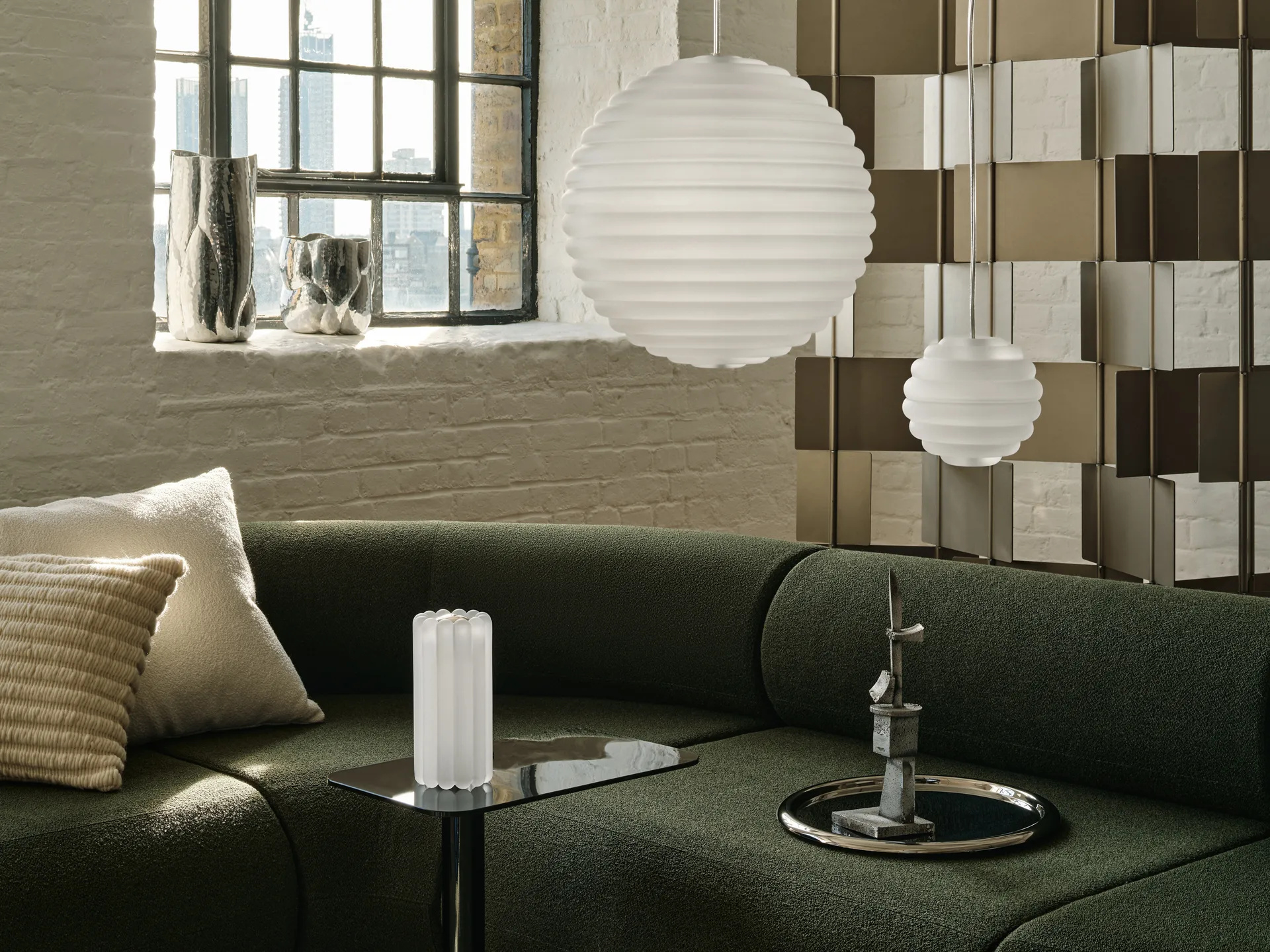 Lámpara colgante Press Sphere mini LLED Ø14,5 cm, Esmerilado Tom Dixon