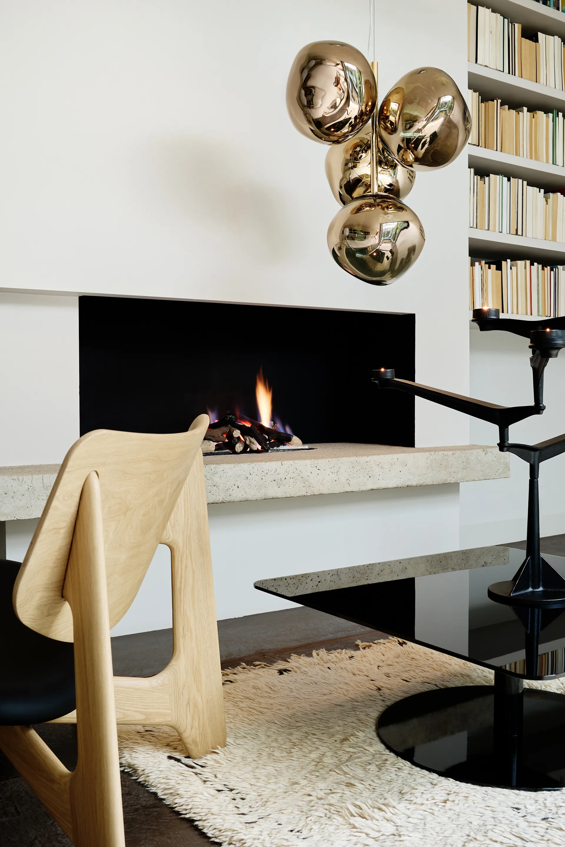 Lámpara de araña Melt Chandelier grande LED 196 cm, Dorado Tom Dixon