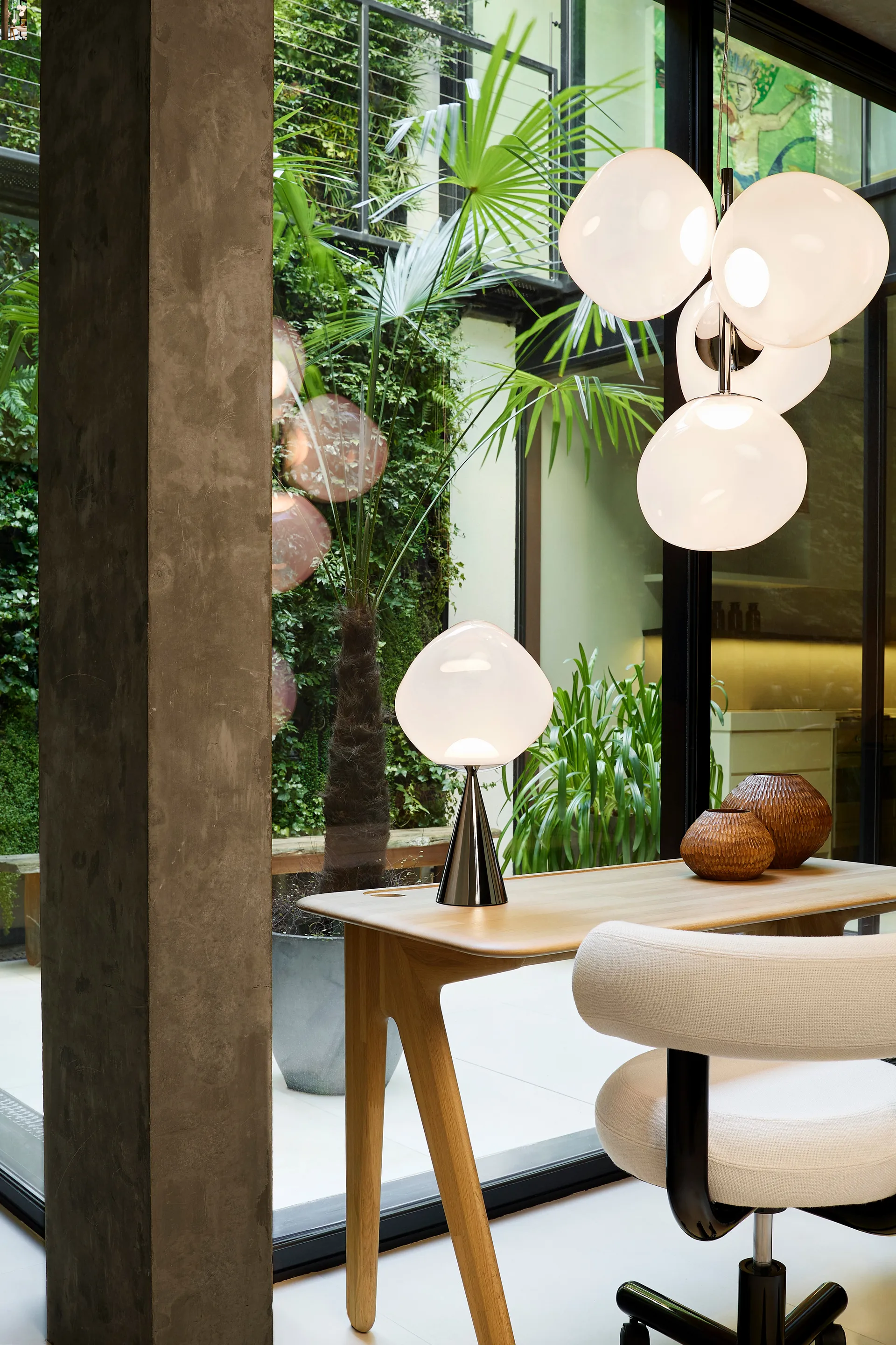 Lámpara de araña Melt Chandelier mini LED 63,4 cm, Ópalo-plateado Tom Dixon