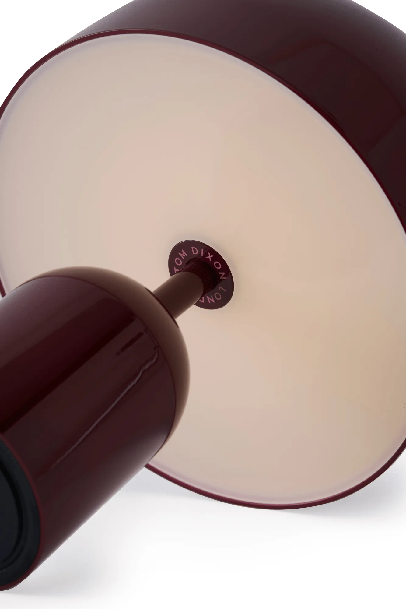 Lámpara de mesa LED Bell Portable 28 cm v.2, Burgundy (burdeos) Tom Dixon