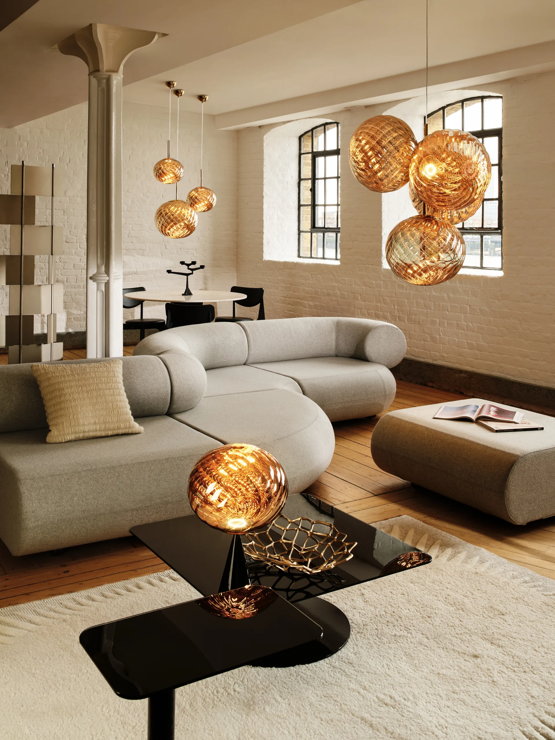 Lámpara de mesa Whirl cone fat, Dorado-negro Tom Dixon