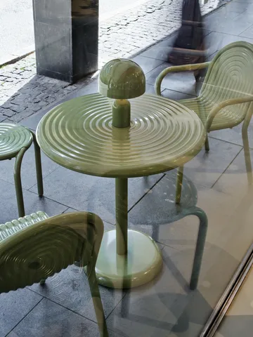 Mesa de café Groove redonda - Moss, Ø70 cm - Tom Dixon