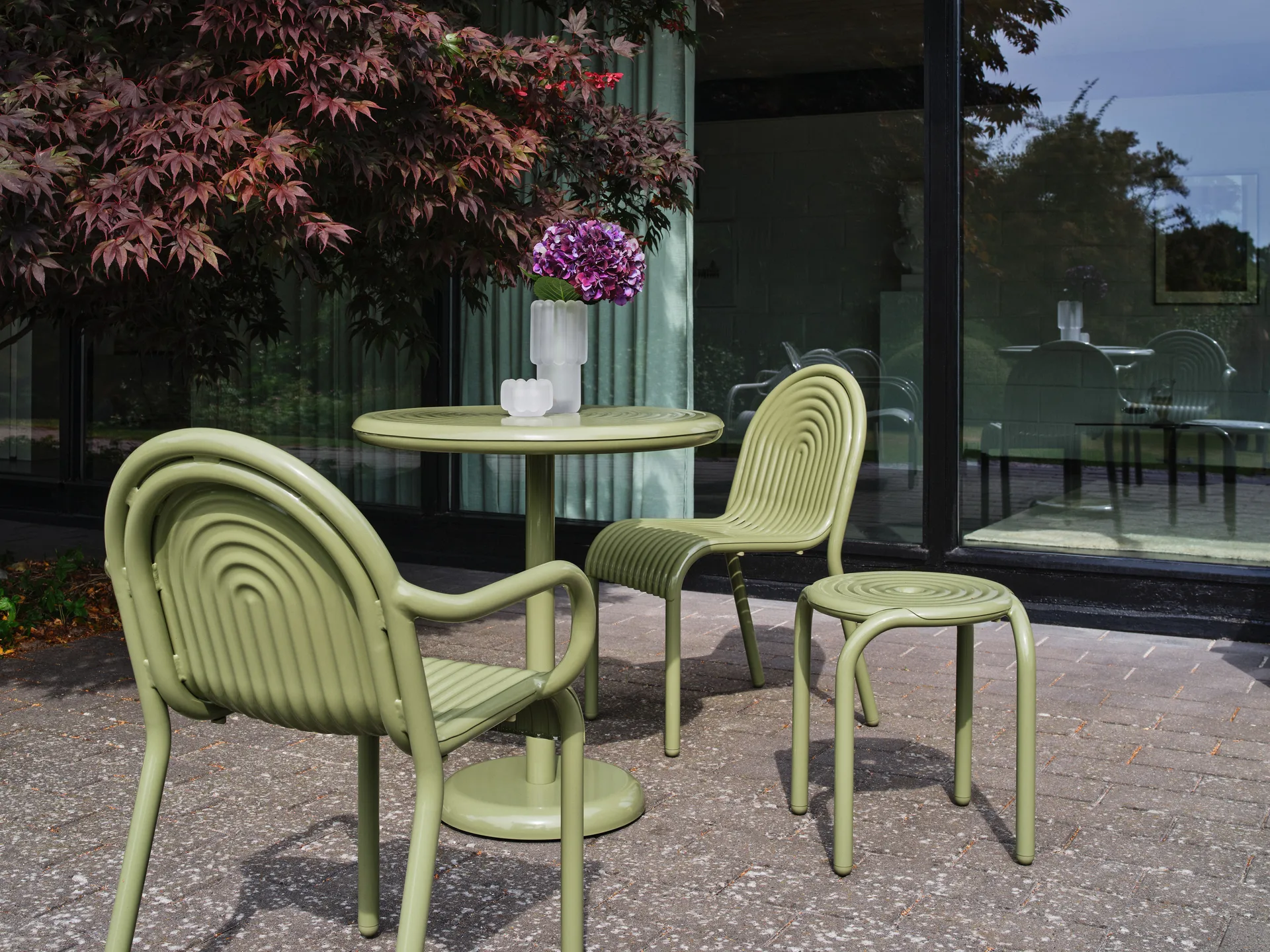 Mesa de café Groove redonda - Moss, Ø70 cm Tom Dixon