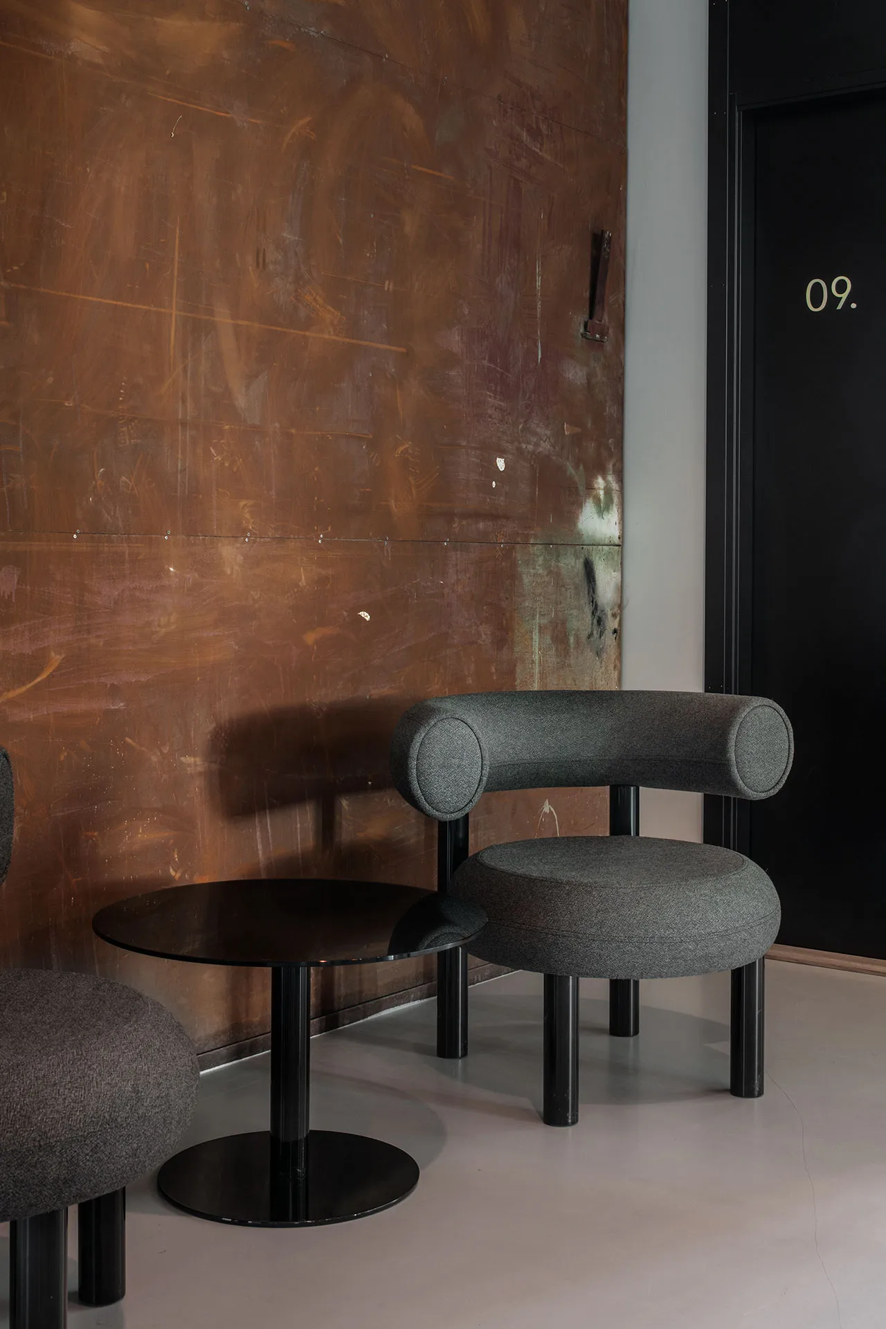 Mesa de centro Flash redonda, Soporte negro-negro Tom Dixon