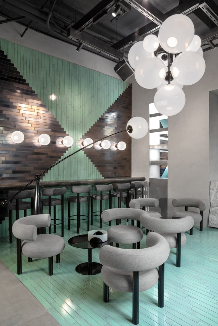 Mesa de centro Flash redonda, Soporte negro-negro Tom Dixon