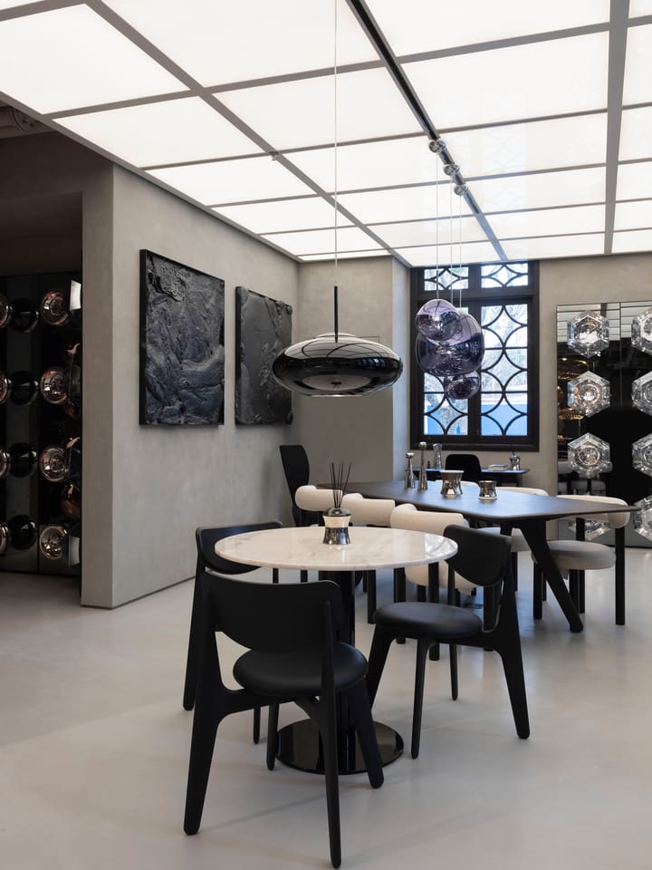 Silla de comedor Slab con asiento tapizado, Roble negro-cuero negro Tom Dixon