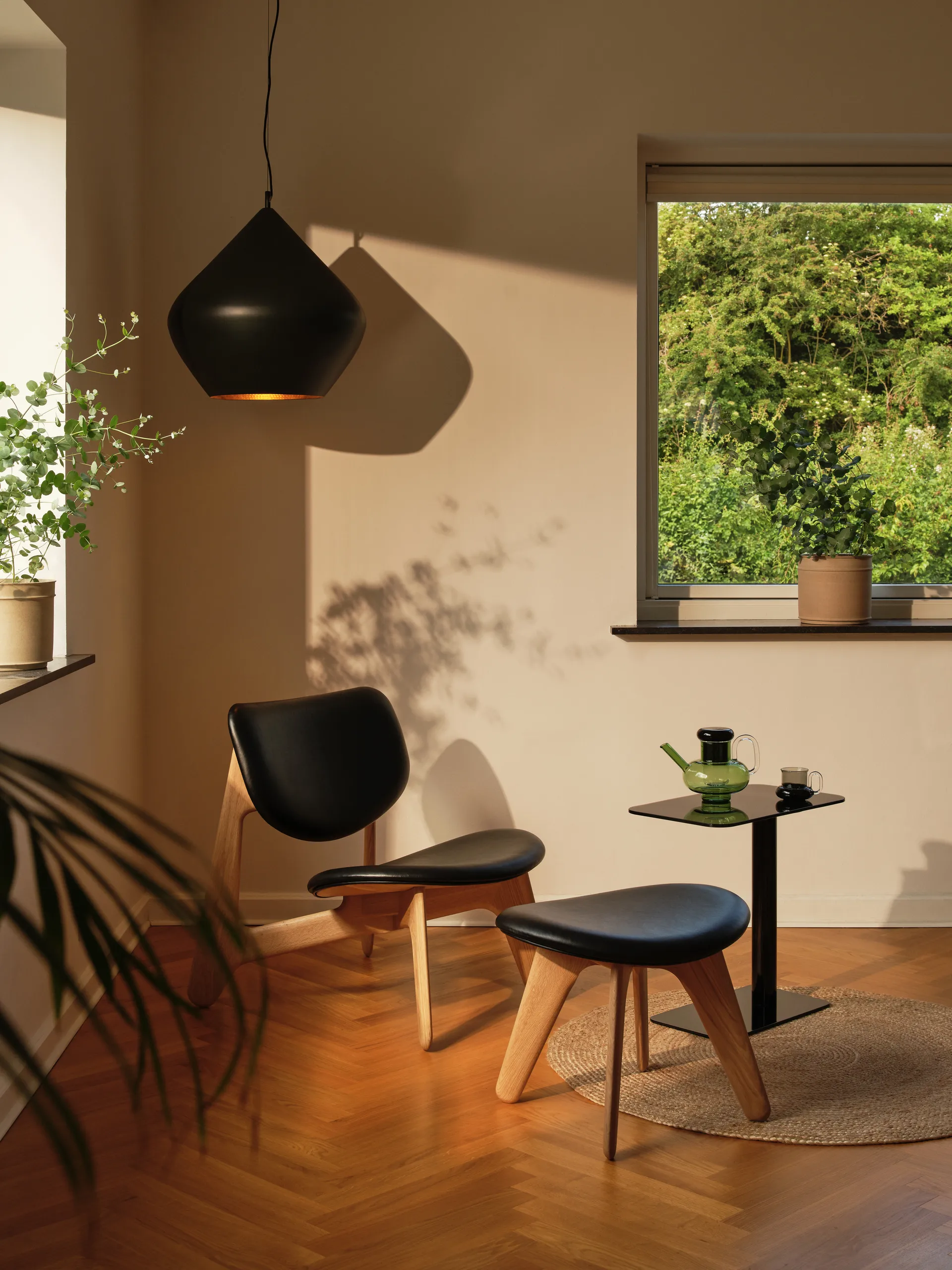 Sillón lounge Slab con asiento tapizado, Roble natural-cuero negro Tom Dixon