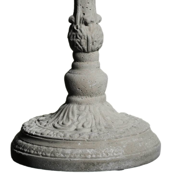 Candelabro de hormigón, hormigón Tove Adman