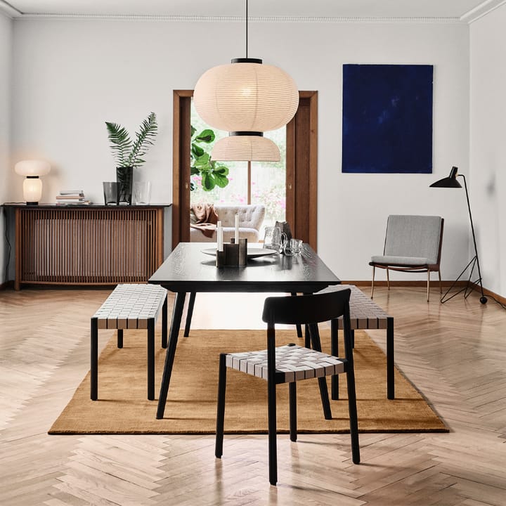Banco Betty TK5, Oak, asiento de banda de lino trenzada &Tradition