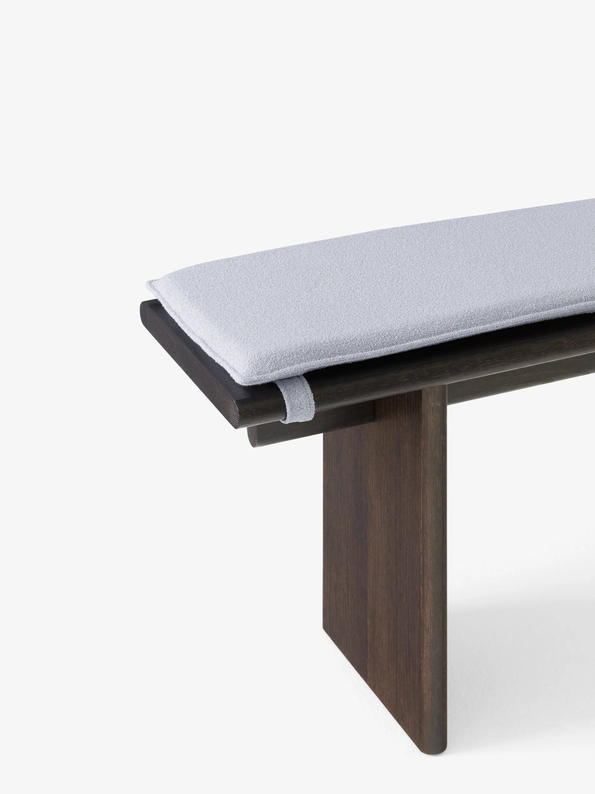 Banco Ita OS5 con cojín de asiento, Acca 0731, 170 cm &Tradition