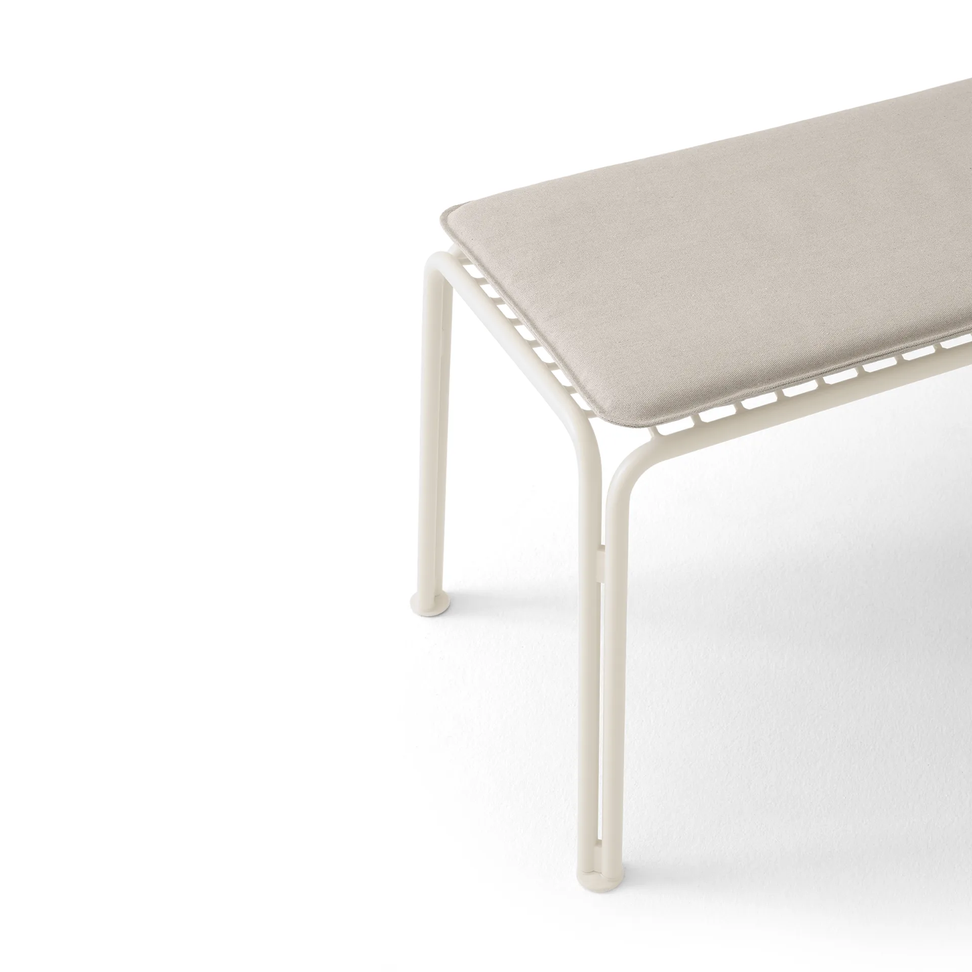 Banco Thorvald SC112 , Ivory, 125 cm &Tradition