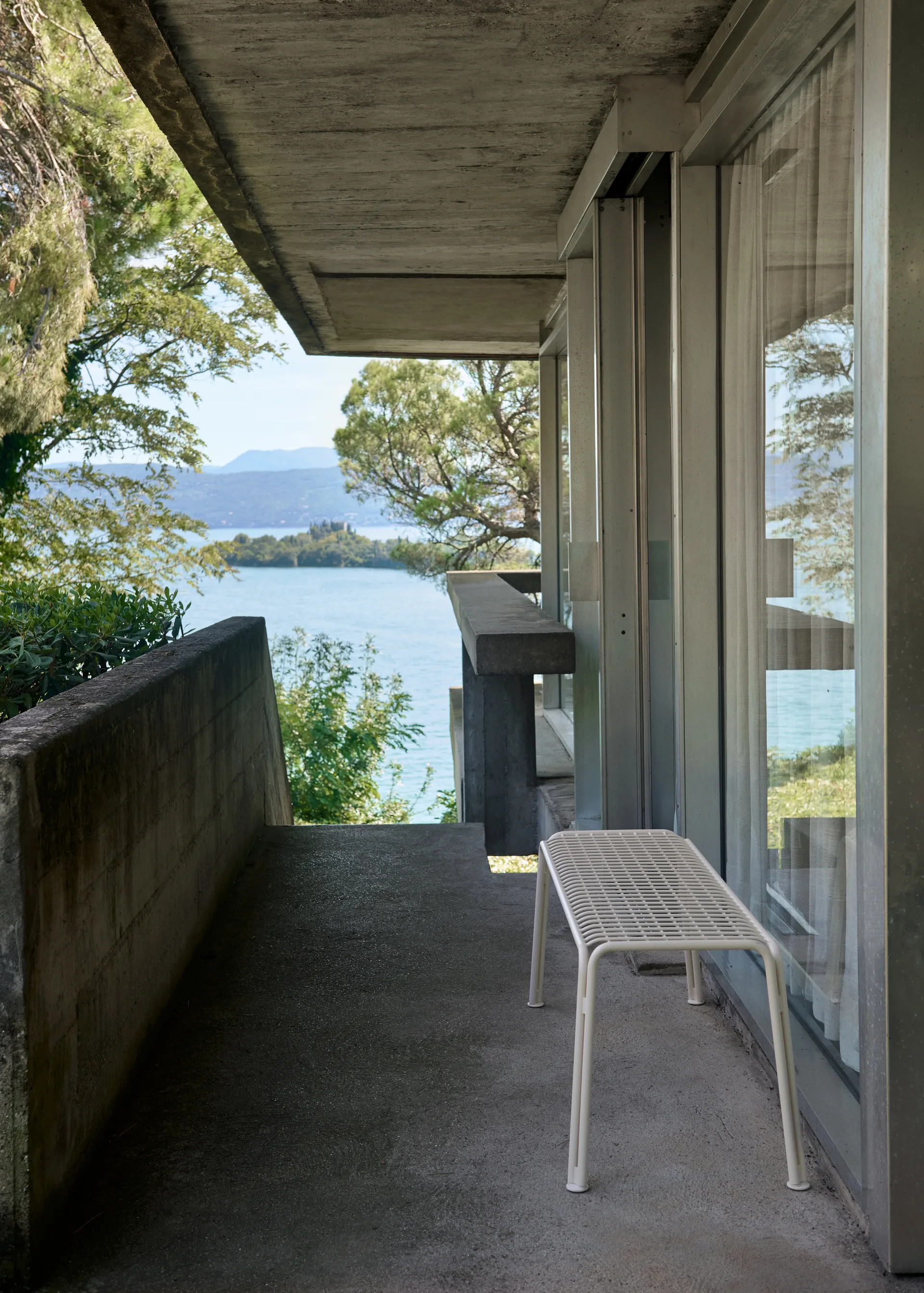 Banco Thorvald SC112 , Ivory, 125 cm &Tradition