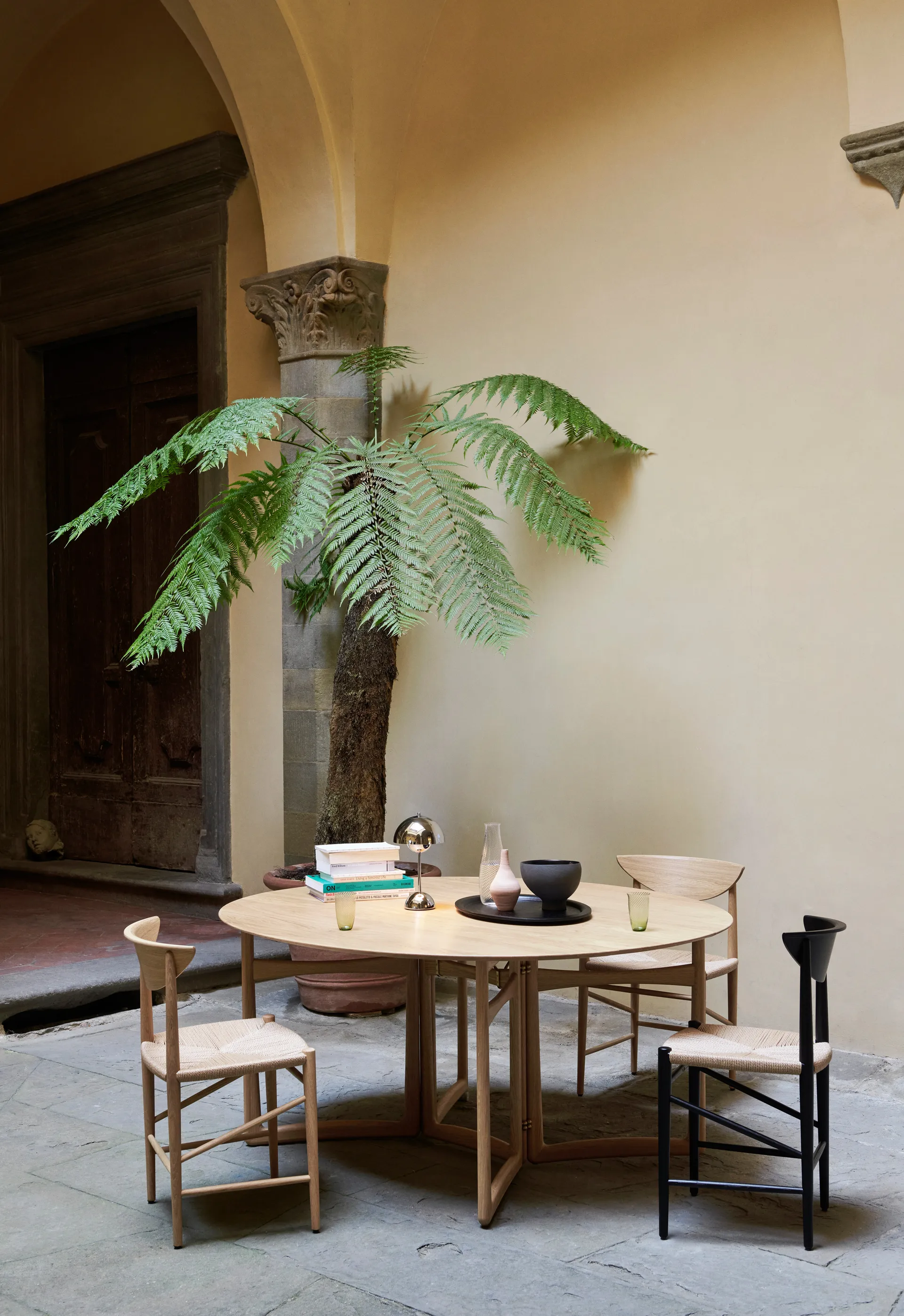 Bandeja Collect SC64 28 cm, Roble teñido de negro &Tradition