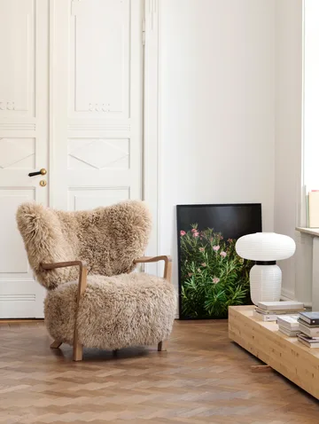 Butaca Lounge Wulff Lounge Chair ATD2 - Roble tratado-Sheepskin honey - &Tradition