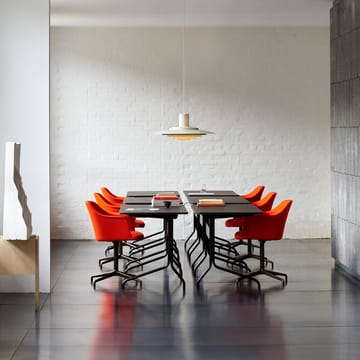 Escritorio Pavilion AV16 - Black linoleum, roble lacado negro, patas negras - &Tradition