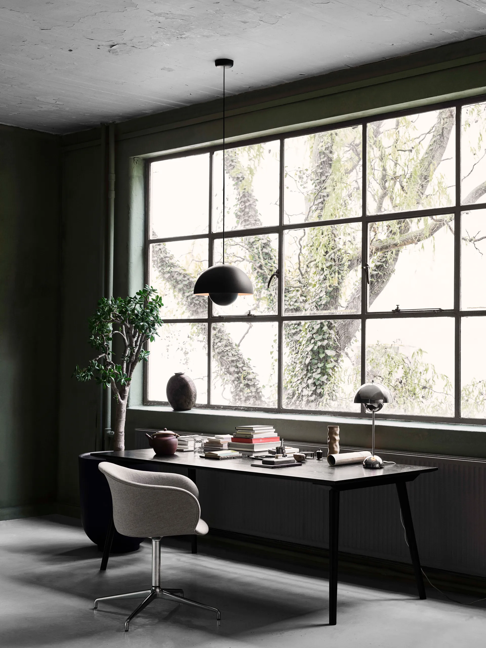 Lámpara colgante Flowerpot VP7, negro mate &Tradition