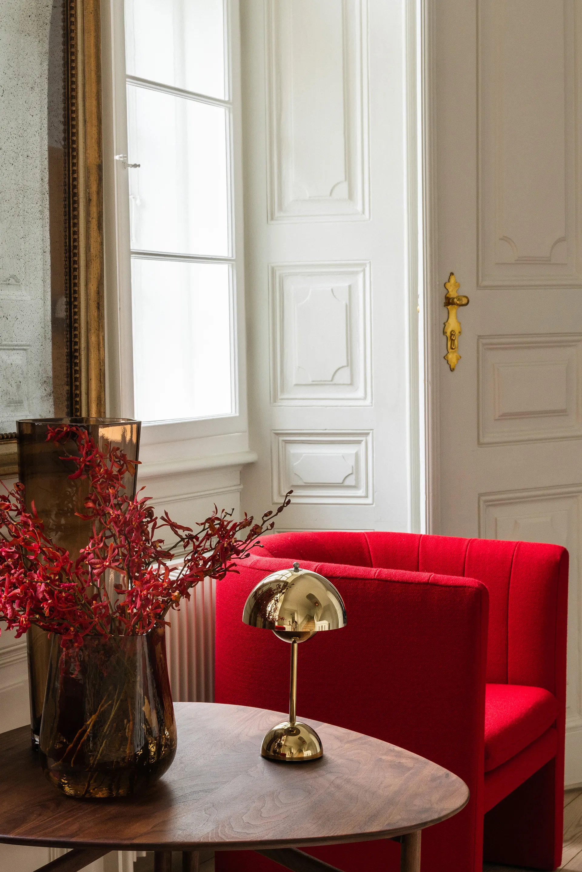 Lámpara de mesa Flowerpot portable VP9, Brass &Tradition