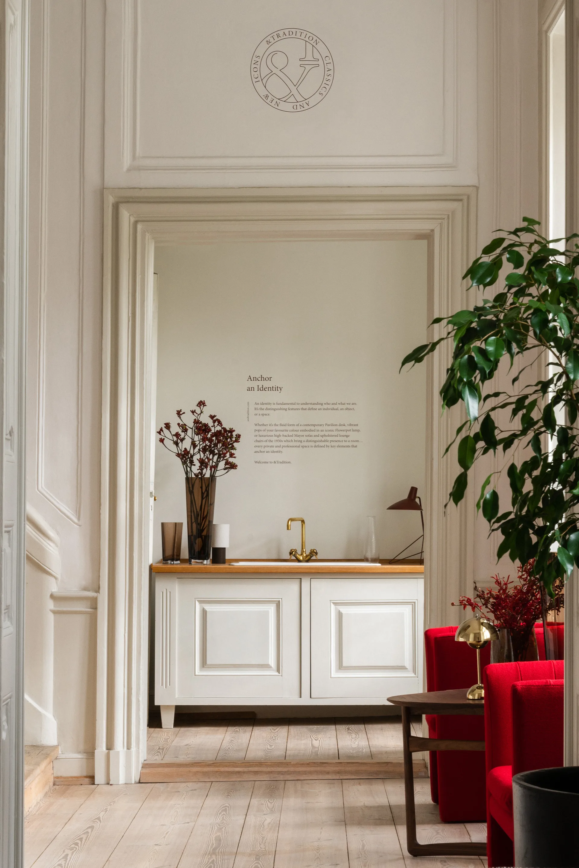 Lámpara de mesa Flowerpot portable VP9, Brass &Tradition