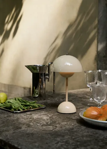 Lámpara de mesa Flowerpot portable VP9 - Marfil - &Tradition