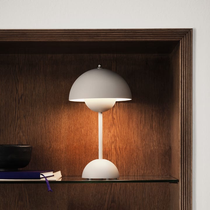 Lámpara de mesa Flowerpot portable VP9 - Matt light grey - &Tradition