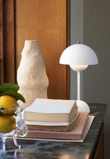 Lámpara de mesa Flowerpot portable VP9 - Matt white - &Tradition