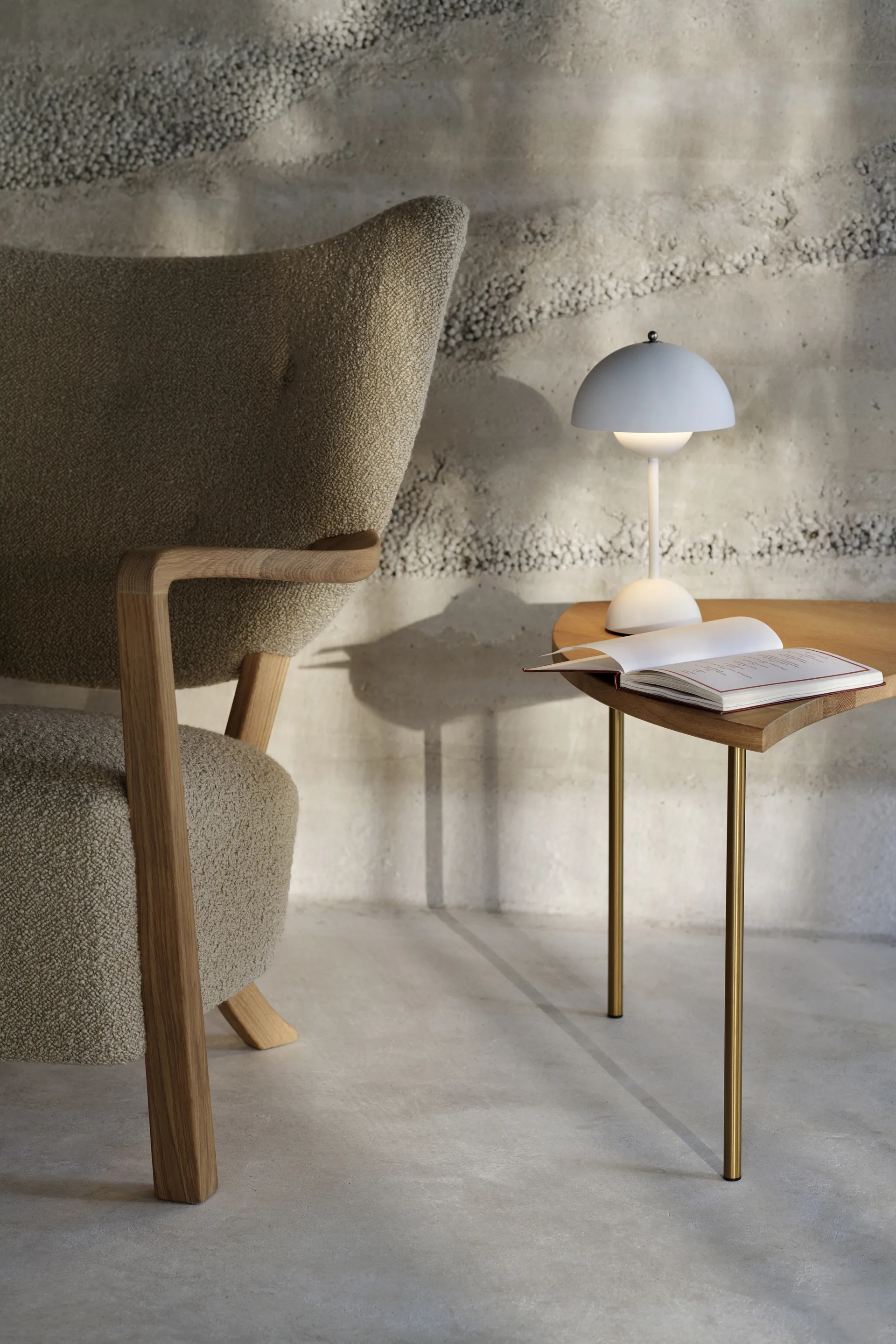 Lámpara de mesa Flowerpot portable VP9, Matt white &Tradition