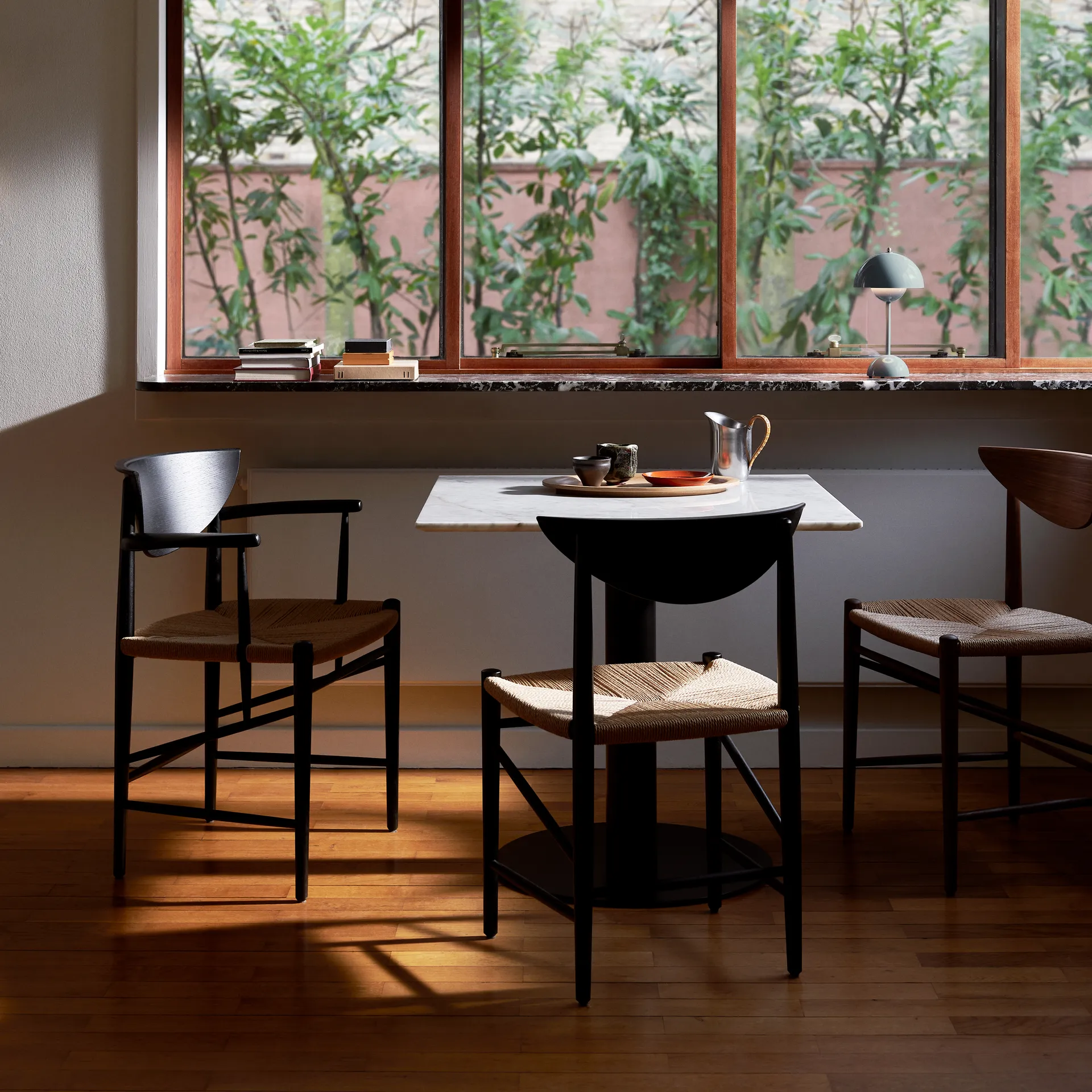 Lámpara de mesa Flowerpot portable VP9, Stone blue &Tradition