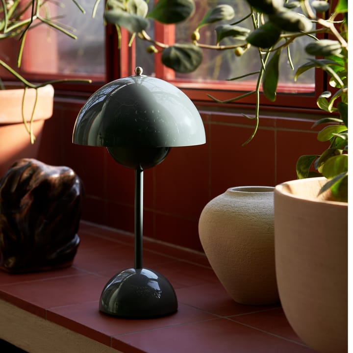 Lámpara de mesa Flowerpot portable VP9, Stone blue &Tradition