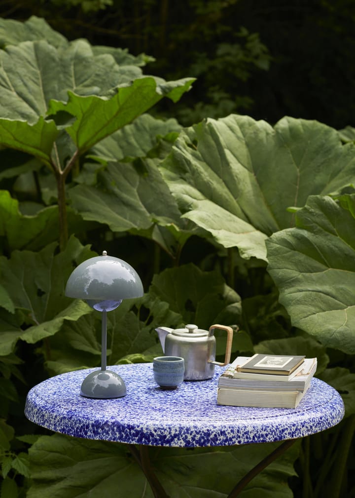 Lámpara de mesa Flowerpot portable VP9, Stone blue &Tradition