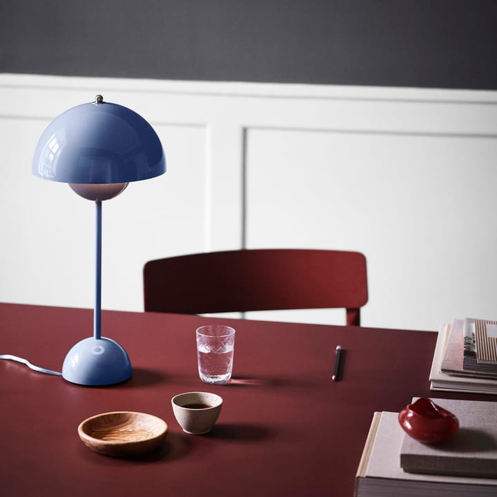 Lámpara de mesa FlowerPot VP3 - azul claro - &Tradition