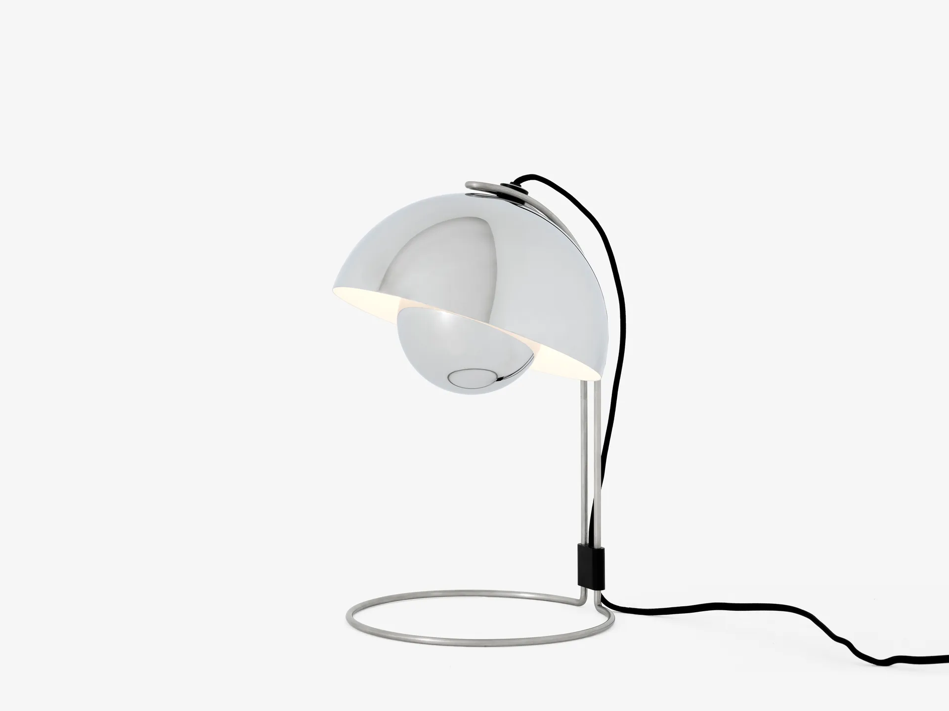 Lámpara de mesa FlowerPot VP4, Chrome-plated &Tradition